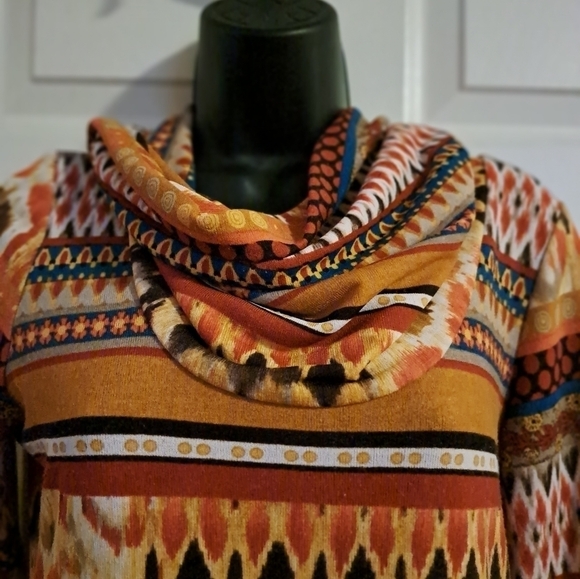 Hello miss dress multicolored and multi pattern size large - Picture 2 of 5